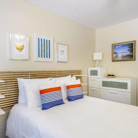 Hollywood Cottages Wasaga Beach Εξωτερικό φωτογραφία