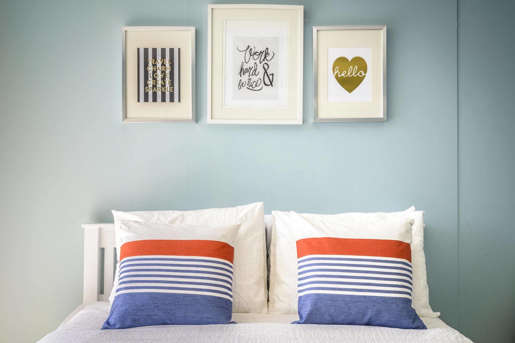 Hollywood Cottages Wasaga Beach Εξωτερικό φωτογραφία