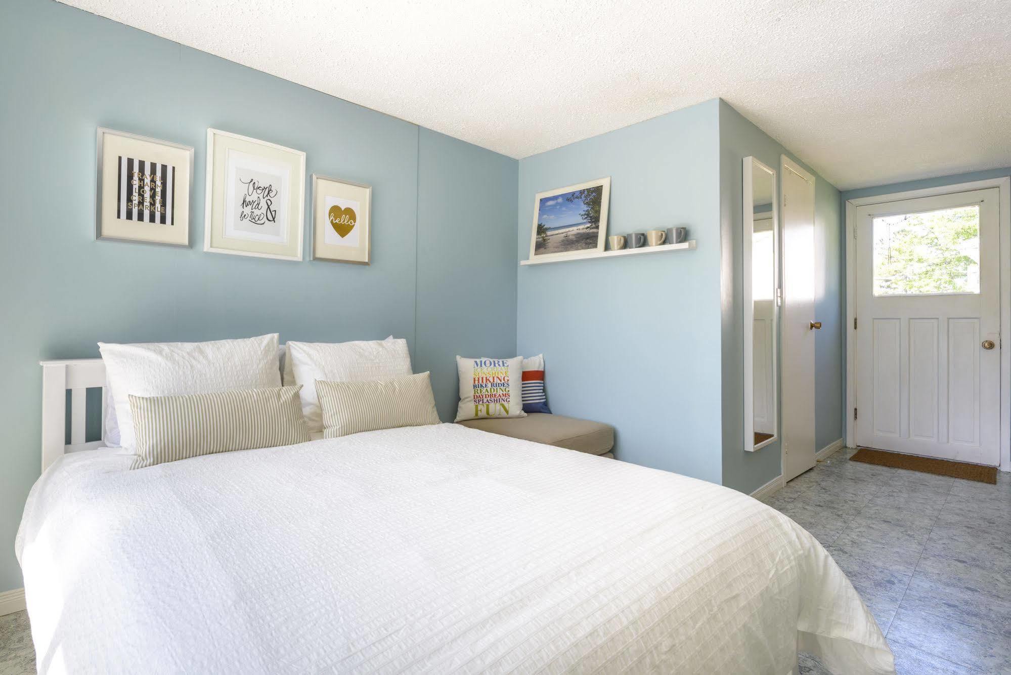 Hollywood Cottages Wasaga Beach Εξωτερικό φωτογραφία